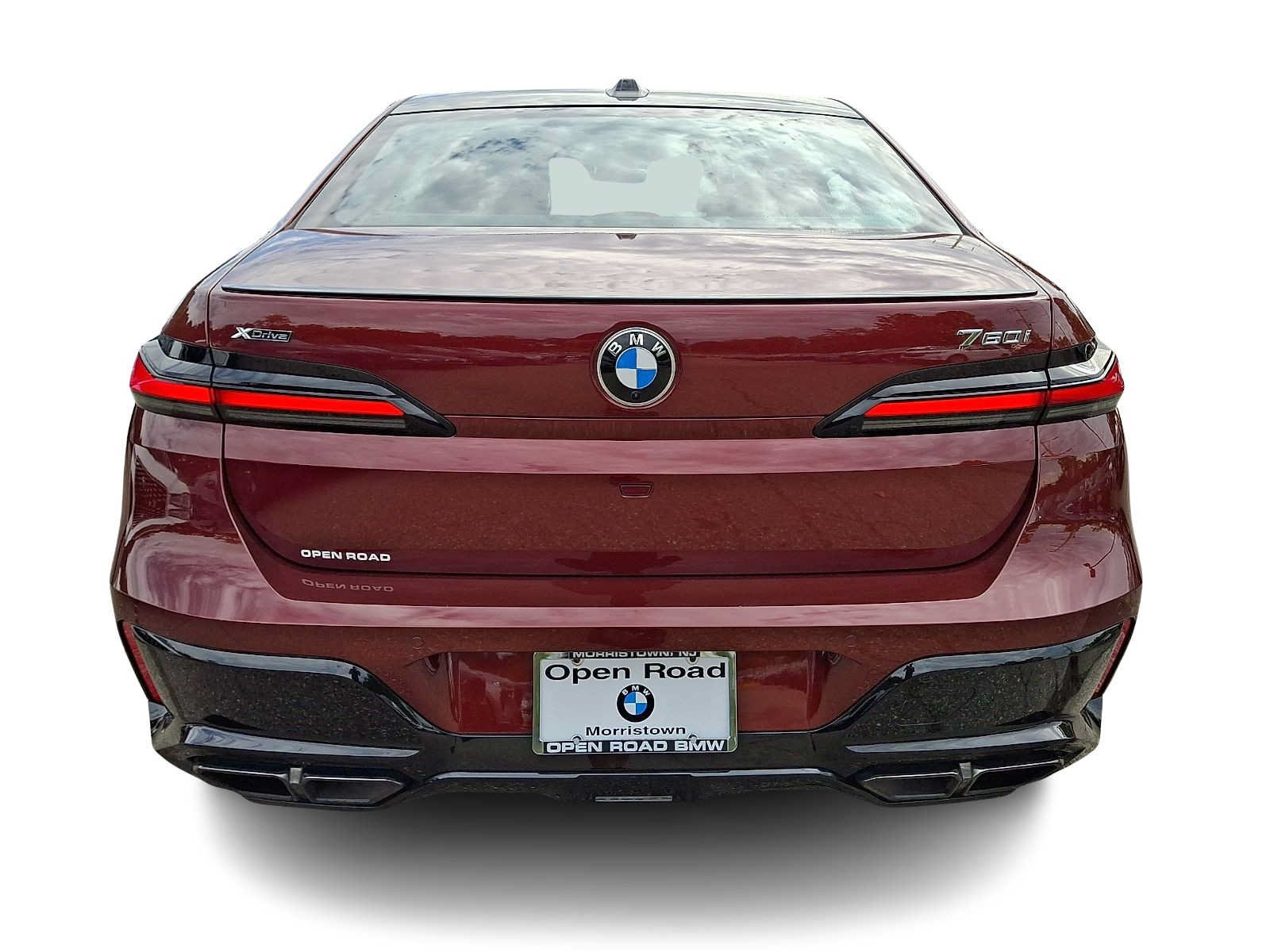 Used 2024 BMW 760i xDrive w/ Executive Package AWD/4WD image 5