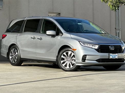 Certified 2023 Honda Odyssey EX-L image 2