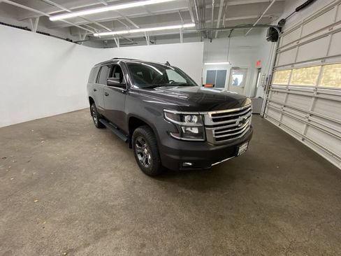 Used 2016 Chevrolet Tahoe LT image 8