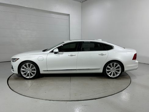 Used 2018 Volvo S90 T8 Inscription w/ Luxury Package AWD/4WD image 21