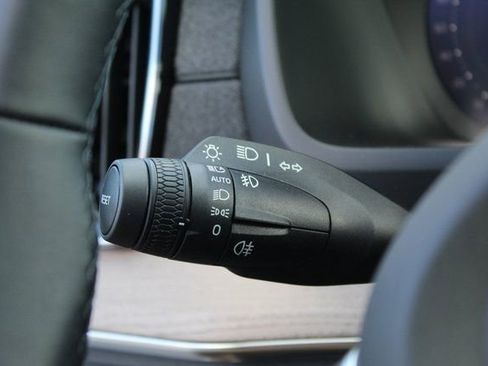 New 2026 Volvo XC90 B6 Plus w/ Protection Package Premier image 19