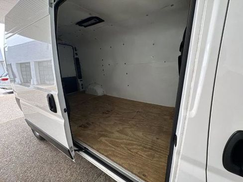 Used 2022 RAM ProMaster 2500 FWD image 24