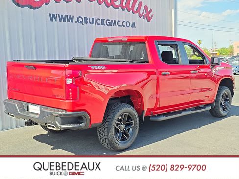 Used 2021 Chevrolet Silverado 1500 Custom Trail Boss w/ LPO, Dark Essentials Package AWD/4WD image 8