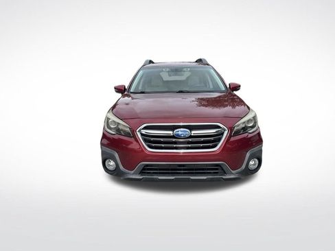 Used 2018 Subaru Outback 3.6R Limited AWD/4WD image 3