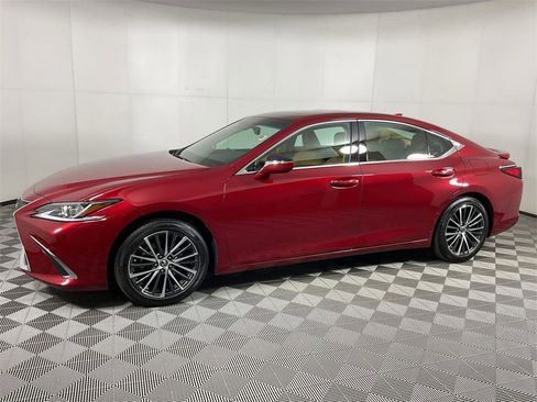 Certified 2025 Lexus ES 300h w/ Premium Package image 1