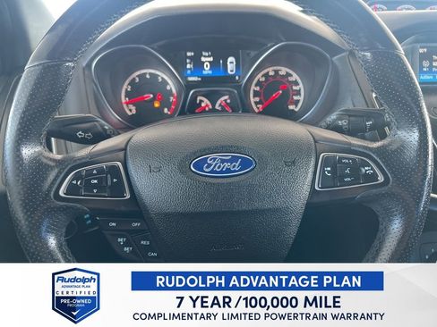 Used 2018 Ford Focus ST image 45