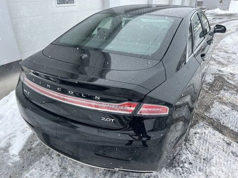 Used 2017 Lincoln MKZ Premiere image 5