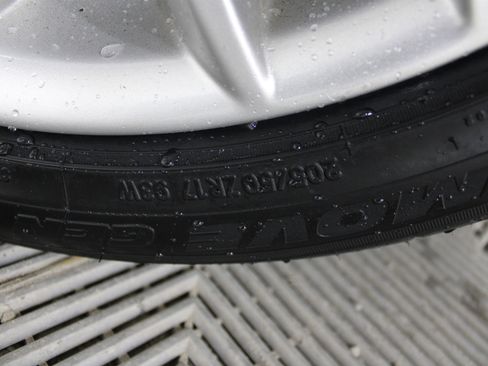 Used 2011 Volvo V50 T5 image 31