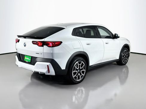 Used 2026 BMW X2 xDrive28i AWD/4WD image 10