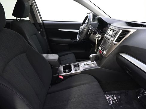 Used 2013 Subaru Outback 2.5i Premium image 16