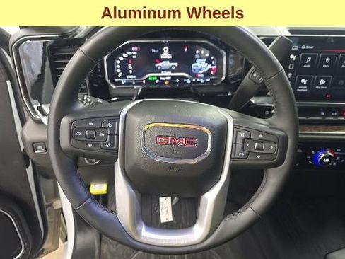 Used 2024 GMC Sierra 2500 SLE w/ SLE Value Package AWD/4WD image 10