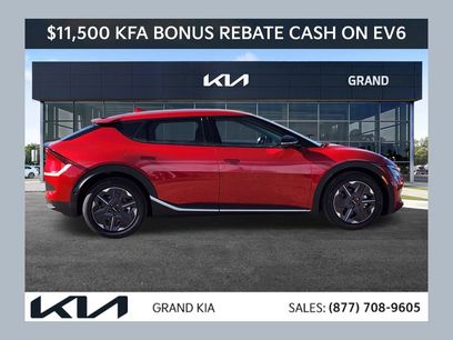 New 2025 Kia EV6 Light w/ Light LR Technology Package