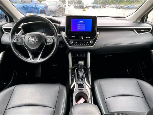 Certified 2025 Toyota Corolla Cross XLE AWD/4WD image 21