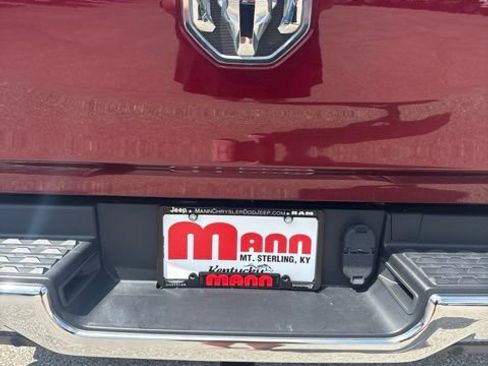 Used 2022 RAM 1500 Big Horn AWD/4WD image 13