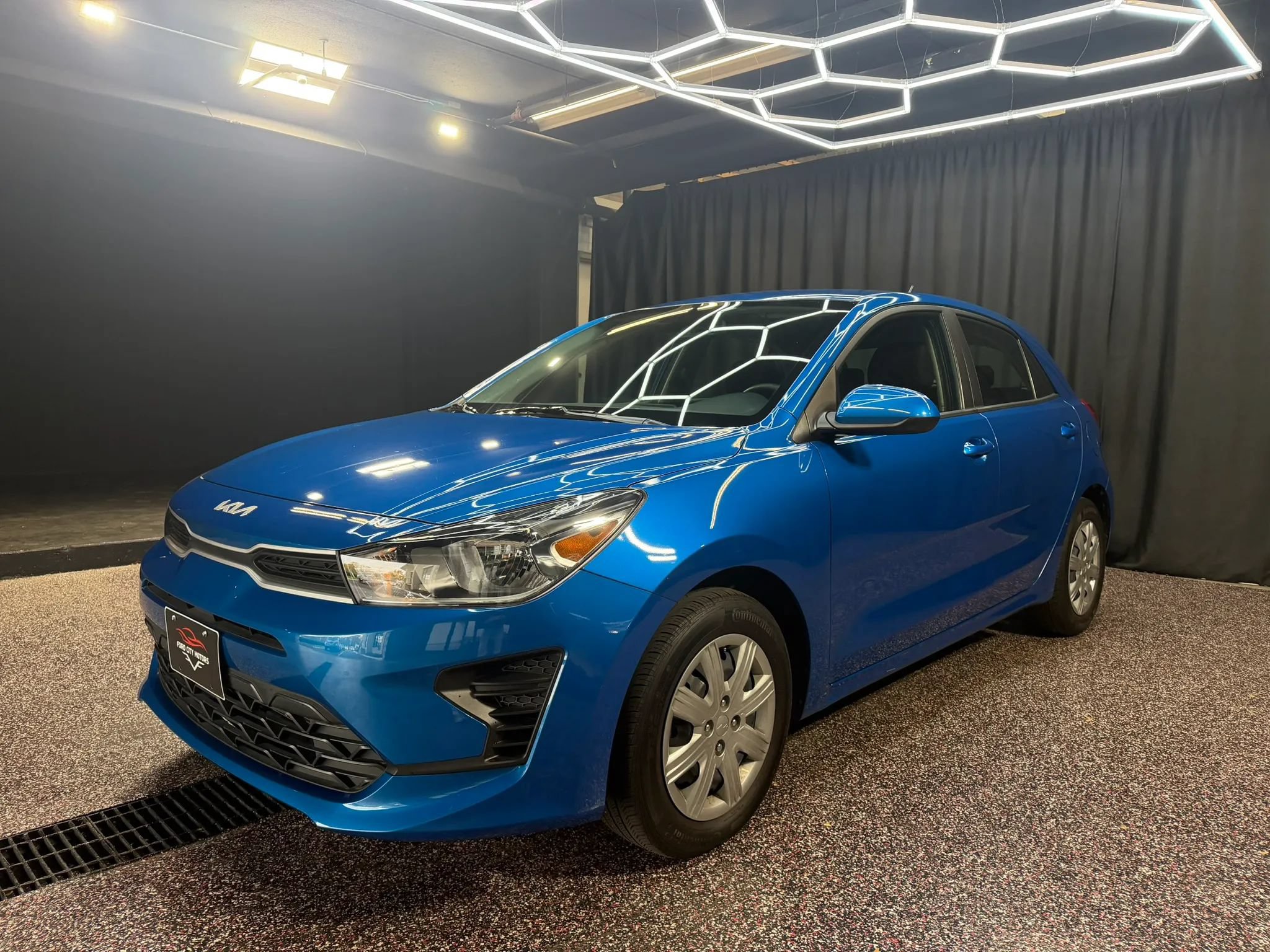 Used 2023 Kia Rio S FWD image 4