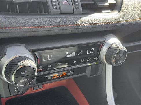 Used 2024 Toyota RAV4 Adventure image 15