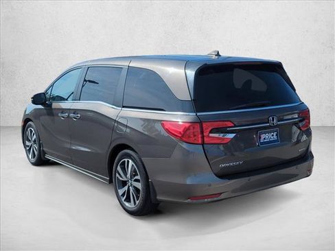 Used 2023 Honda Odyssey Touring image 5