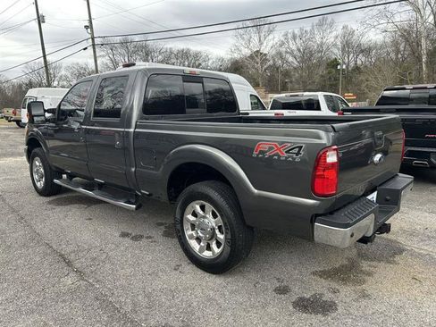 Used 2016 Ford F250 Lariat w/ Lariat Interior Package image 2