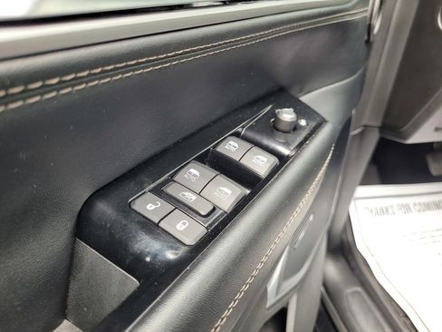 Used 2024 Jeep Wagoneer Series II w/ Flexible Seating Group RWD image 26