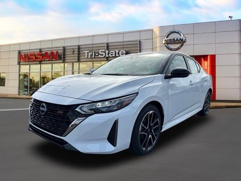 New 2025 Nissan Sentra SR w/ SR Premium Package image 2