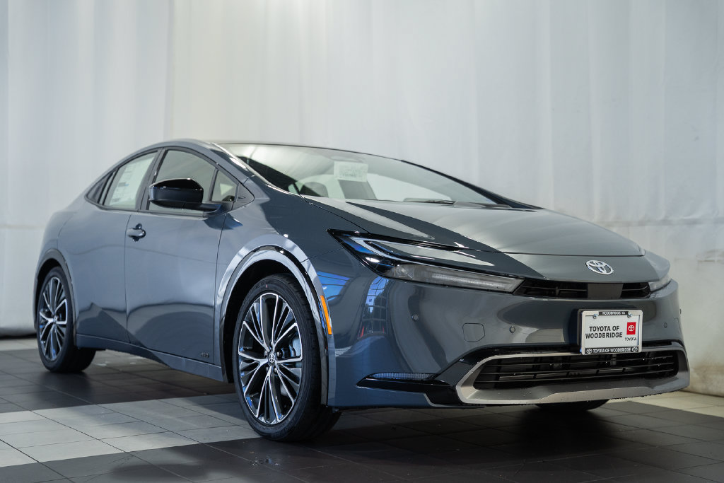 New 2027 Toyota Prius XLE AWD/4WD image 1