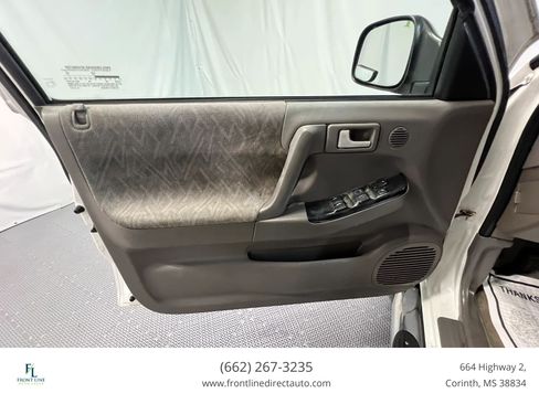 Used 2004 Isuzu Rodeo S RWD image 11