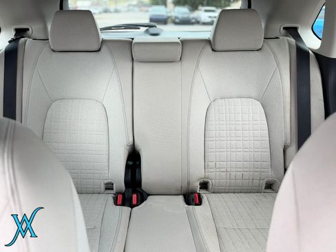 Used 2025 Honda HR-V LX image 25