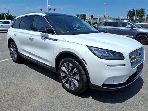 Used 2022 Lincoln Corsair Reserve w/ Equipment Group 201A AWD/4WD image 3