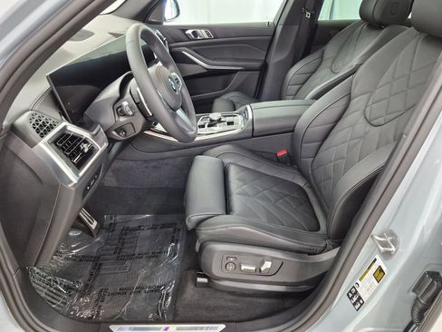 Used 2026 BMW X5 xDrive40i w/ M Sport Package AWD/4WD image 14