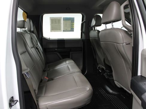 Used 2019 Ford F250 XL w/ STX Appearance Package image 28