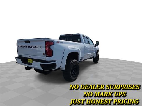 New 2025 Chevrolet Silverado 2500 LTZ w/ LTZ Premium Package AWD/4WD image 8
