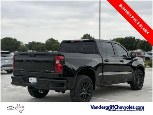 New 2026 Chevrolet Silverado 1500 Custom RWD image 4