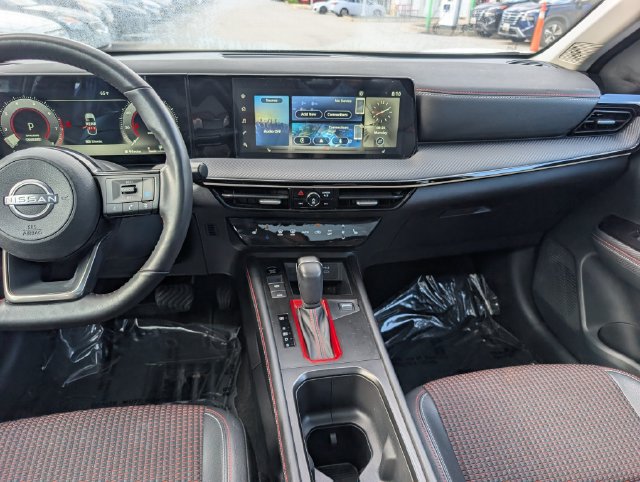 Used 2025 Nissan Kicks SR w/ SR Premium Package AWD/4WD image 18