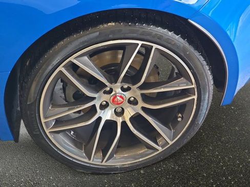 Used 2020 Jaguar F-TYPE Coupe RWD image 34