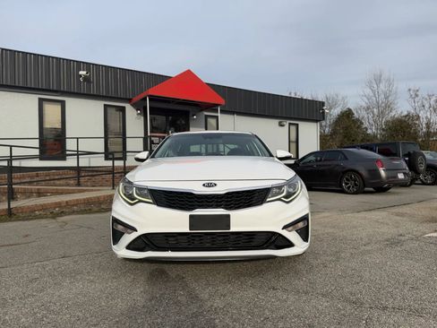 Used 2019 Kia Optima LX image 3