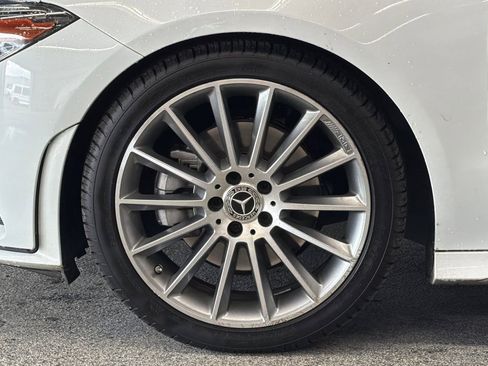 Used 2022 Mercedes-Benz CLA 250 4MATIC image 23