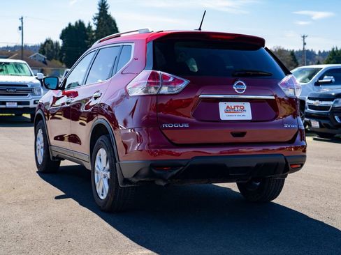 Used 2016 Nissan Rogue SV image 11