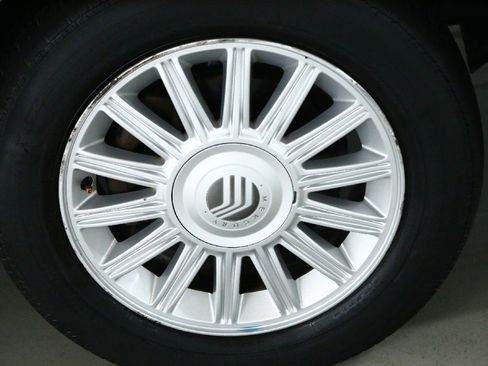 Used 2008 Mercury Grand Marquis LS image 39