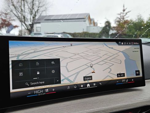 Used 2025 BMW 430i xDrive Coupe w/ Convenience Package image 28