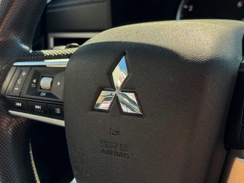 Used 2022 Mitsubishi Outlander ES image 31