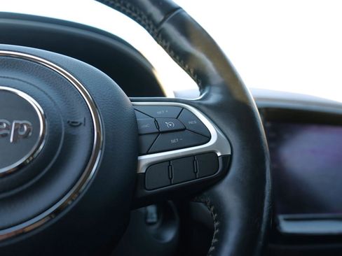 Used 2018 Jeep Compass Limited w/ Navigation Group image 19