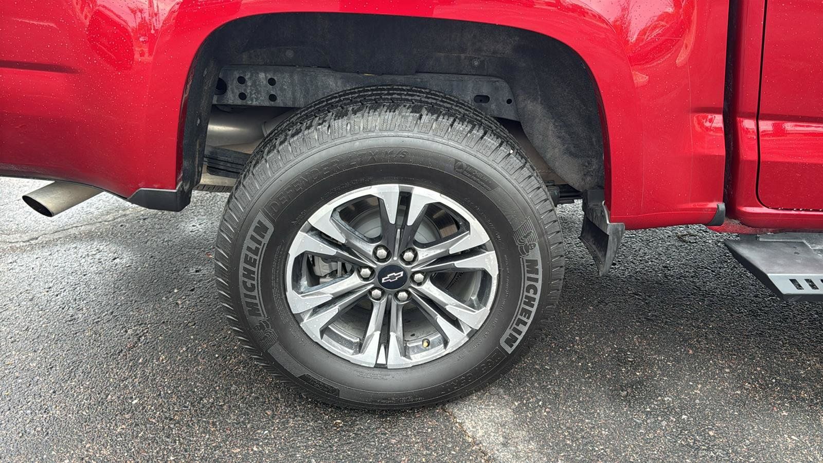 Used 2021 Chevrolet Colorado Z71 AWD/4WD image 11