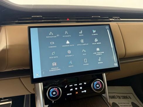 Certified 2023 Land Rover Range Rover Long Wheelbase SE image 34