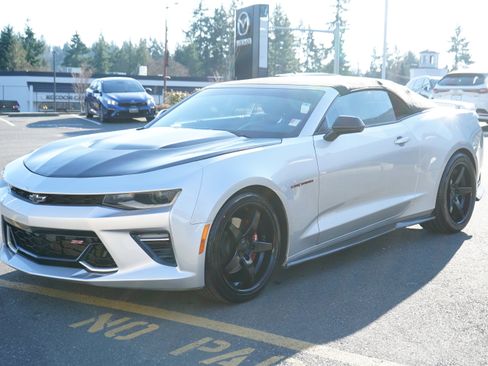 Used 2018 Chevrolet Camaro SS image 10