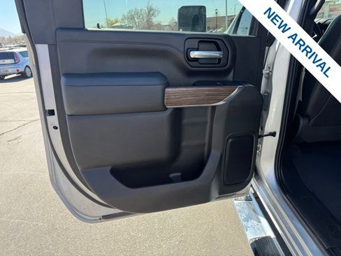 Used 2023 Chevrolet Silverado 2500 High Country w/ Z71 Off-Road Package image 15