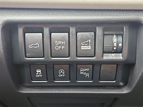 Used 2023 Subaru Forester Limited image 18