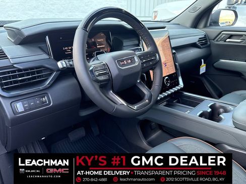 New 2026 GMC Acadia AT4 w/ Super Cruise Package AWD/4WD image 10
