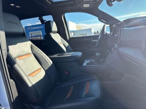 Used 2024 GMC Sierra 1500 AT4 w/ Technology Package image 23