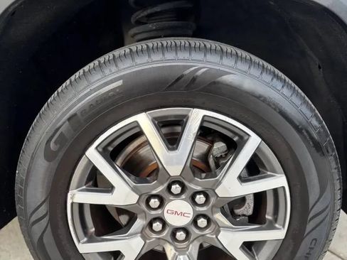 Used 2020 GMC Acadia SLE FWD image 21
