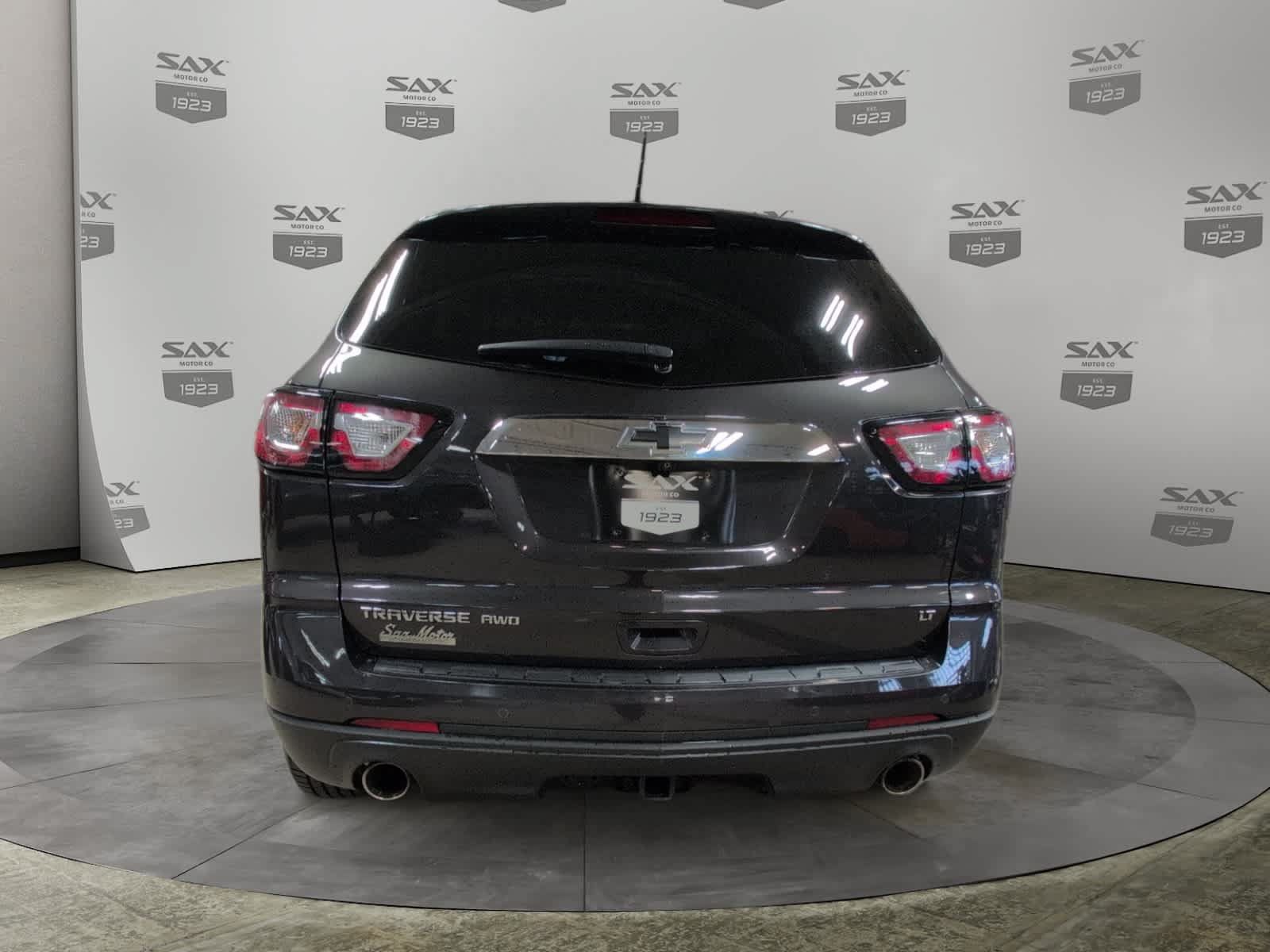 Used 2017 Chevrolet Traverse LT AWD/4WD image 4